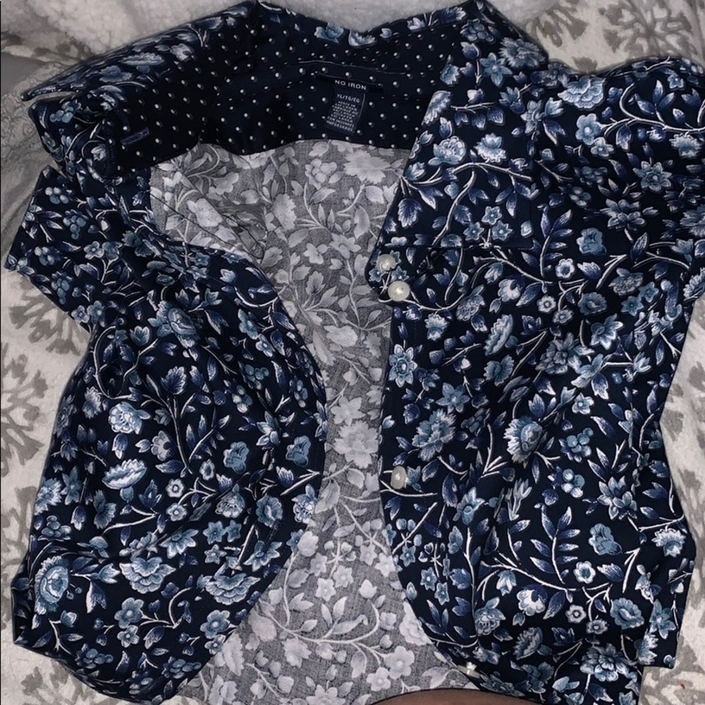 Women’s Chaps button down shirt